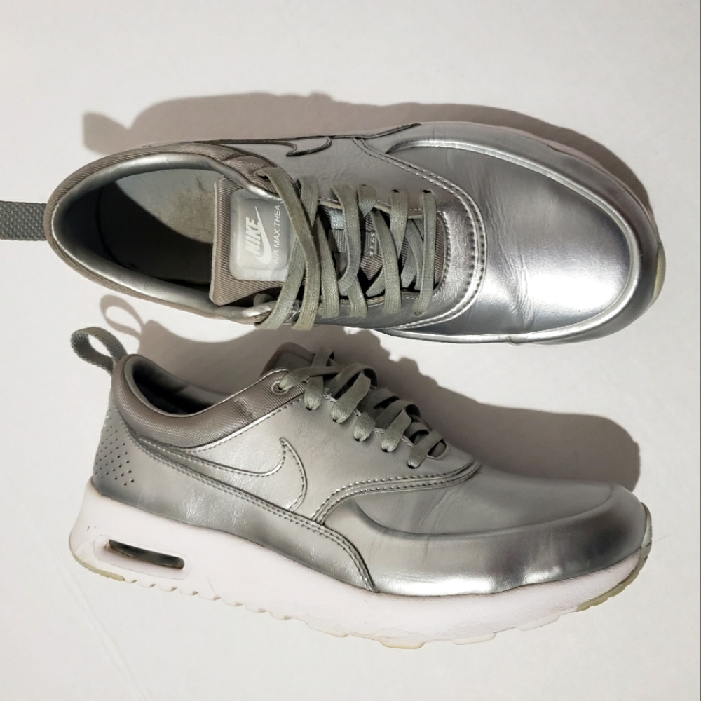 Nike Air Max Thea▪︎Silver Metallic▪︎7.5